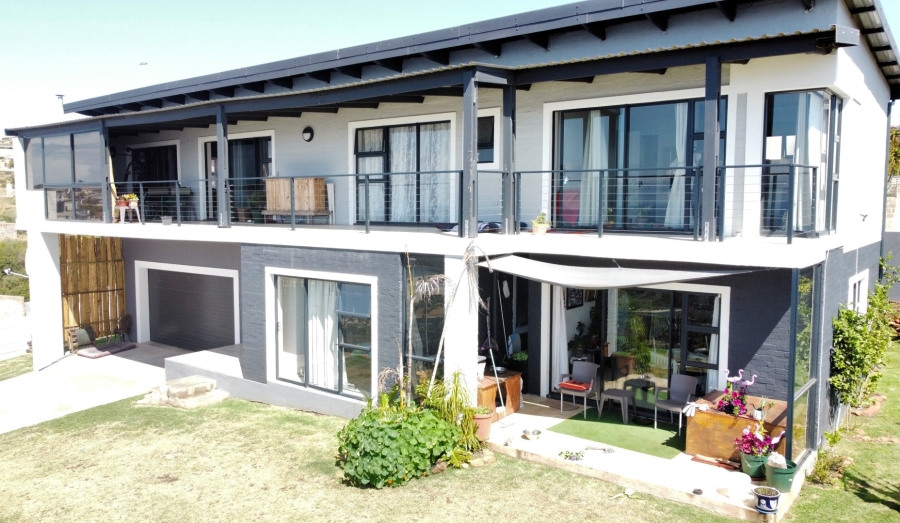 5 Bedroom Property for Sale in De Bakke Western Cape